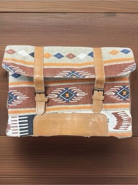 HopoFly Canvas Aztec/Tribal Pattern Messenger Bag with Tan Leather Trim
